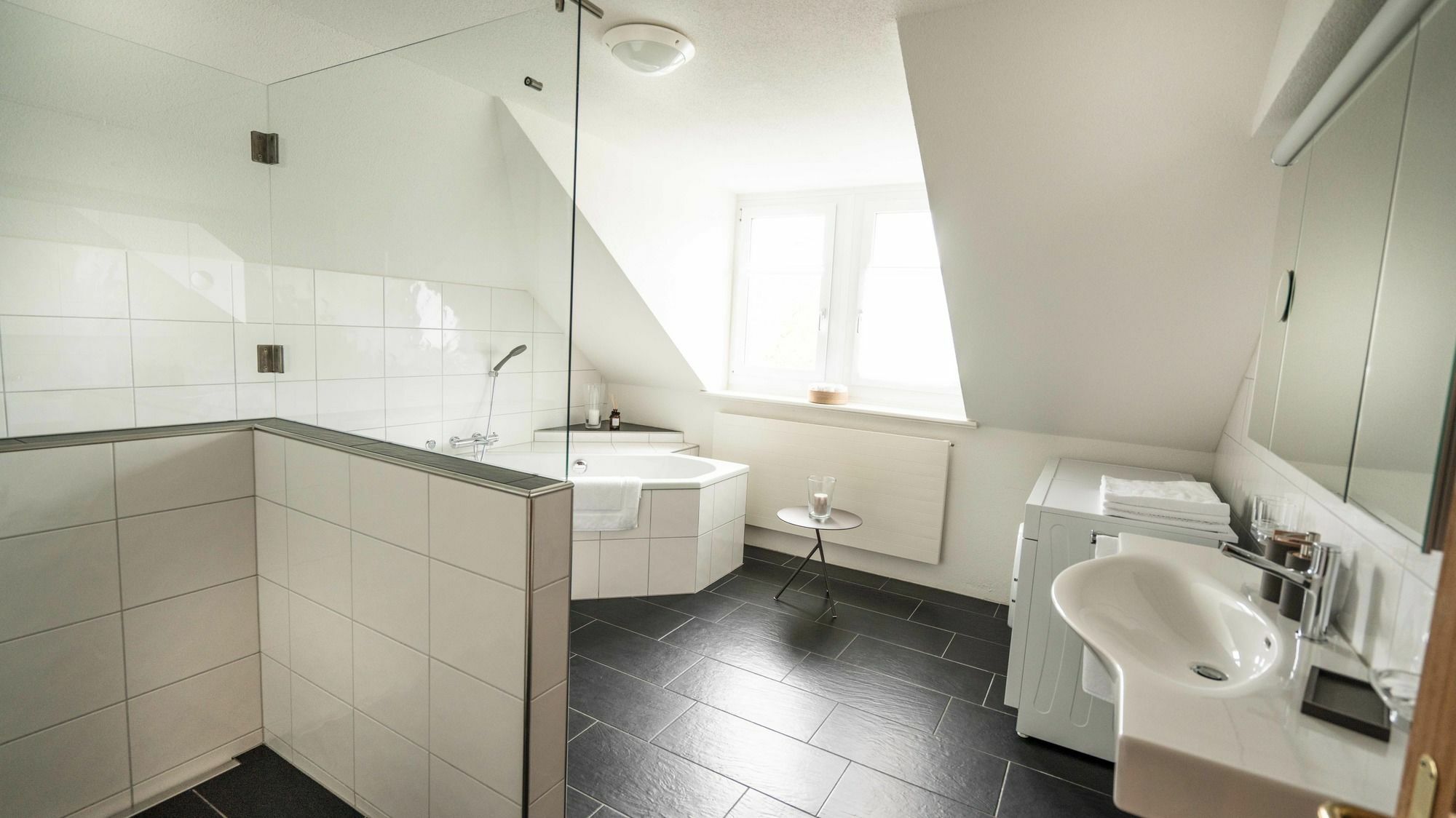 Loewenplatz Apartment Near Station By Airhome ซูริก ภายนอก รูปภาพ